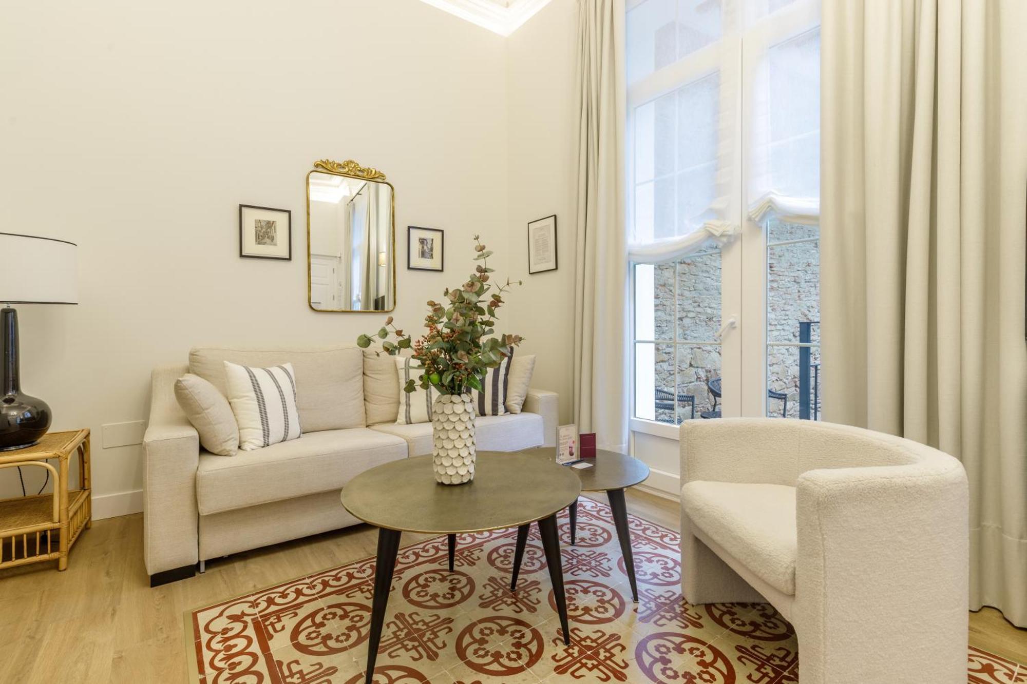 Palacio Vegafuente By Caleta Homes Malaga