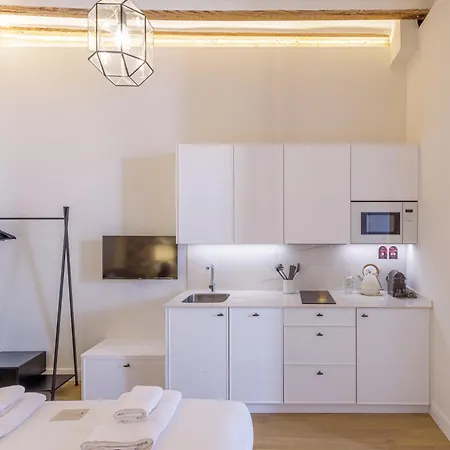 Palacio Vegafuente By Caleta Homes Malaga Room photo