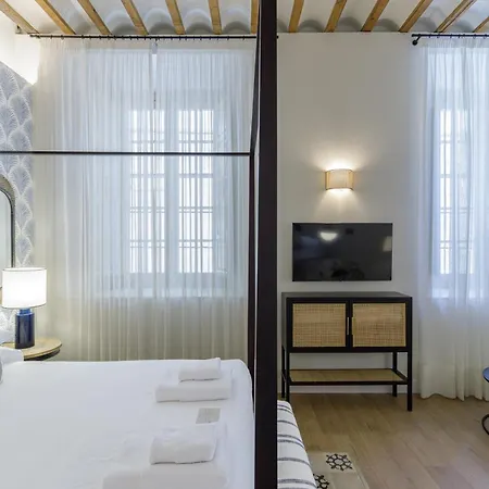 Palacio Vegafuente By Caleta Homes Malaga Exterior photo