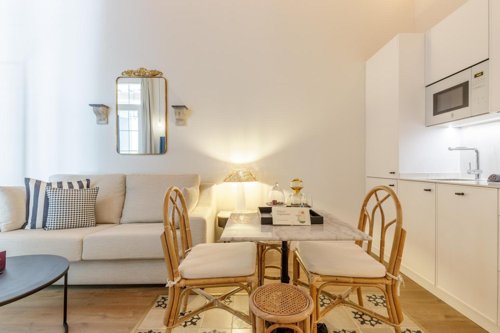 Palacio Vegafuente By Caleta Homes Appartement
