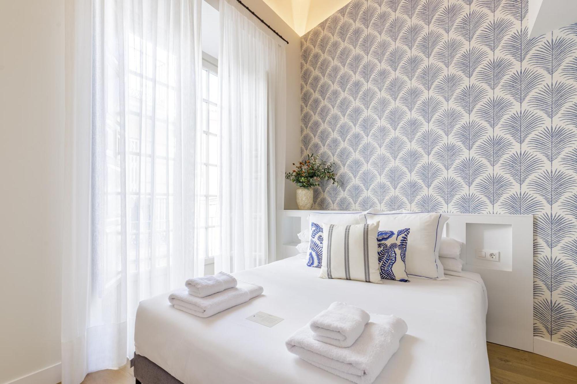 Appartamento Palacio Vegafuente By Caleta Homes