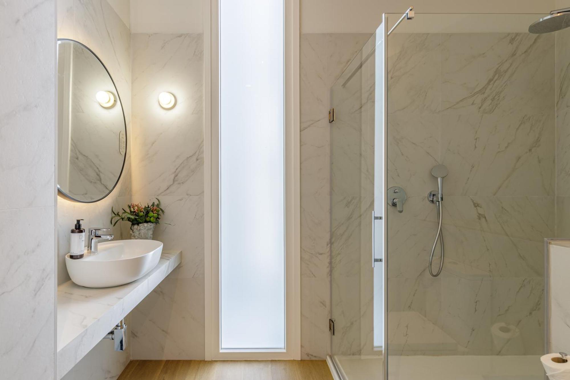 Appartamento Palacio Vegafuente By Caleta Homes