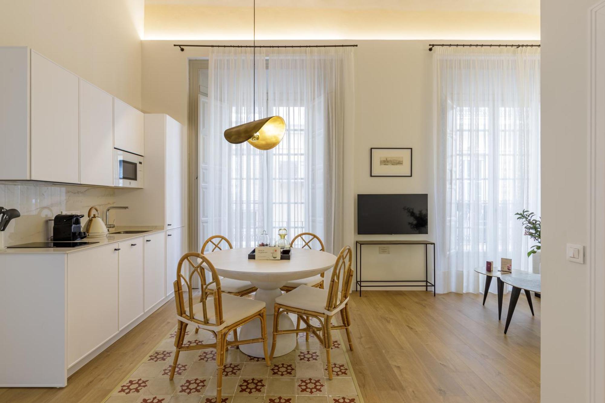 Appartamento Palacio Vegafuente By Caleta Homes